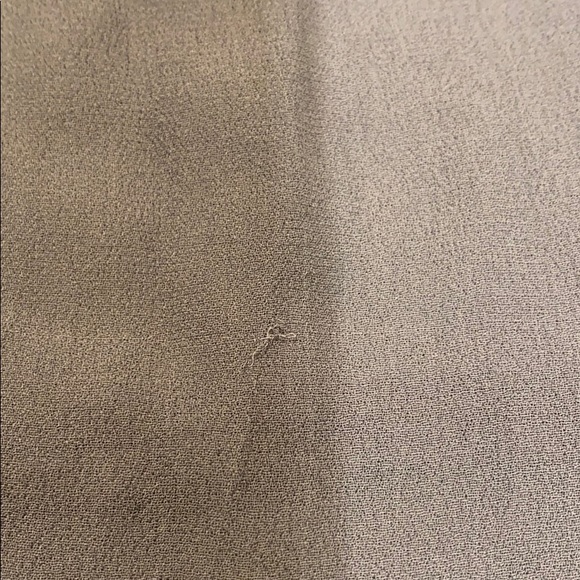 ⬇️Sofia long sleeve Vneck Top - Picture 8 of 8